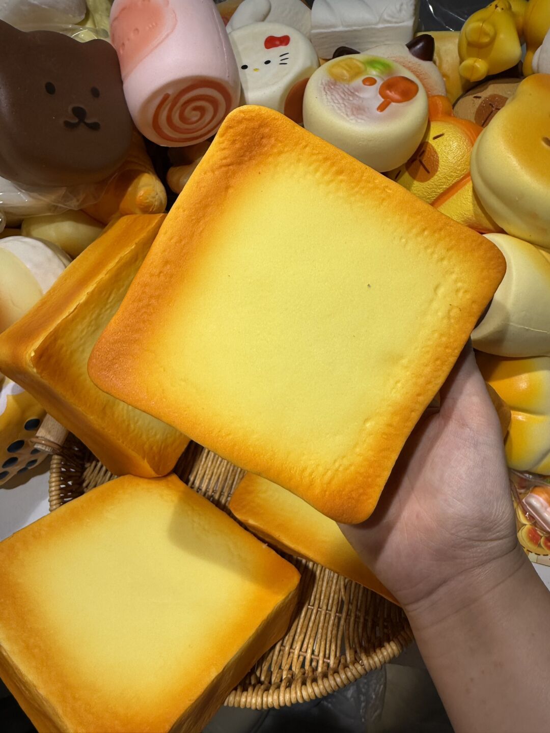 Giant Lava Thick Toast Squishy| Slow‑Rise Realistic Bread‑Shaped Adult Stress‑Relief Squeeze Fidget