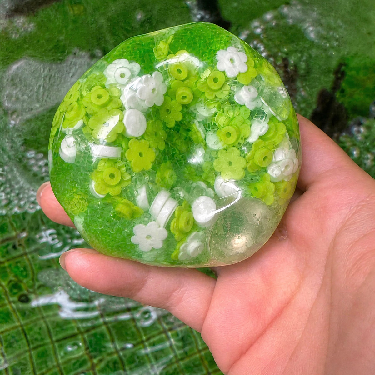 Green Resin Crispy Handmade Ball squishy, Satisfying Crispy Texture Squeeze Fidget