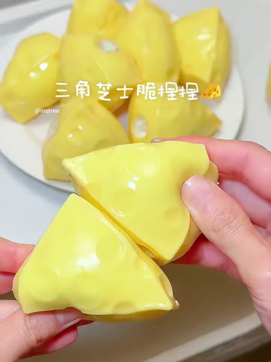 Crunchy Triangle Cheese squishy| Ultra Slow Recovery Squeeze with Crispy Butter Block Filling